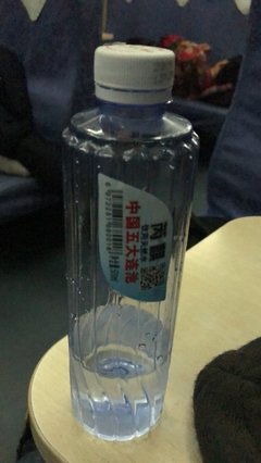 火车上买的水 贵还没有保障